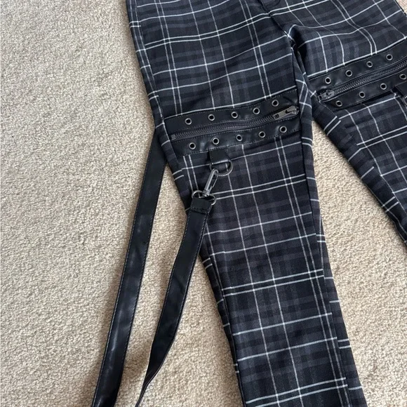 Killstar Women's Pants Dead Resistance Ash Tartan Skinny Jeans - Picture 2 of 10